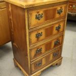 871 5617 CHEST OF DRAWERS
